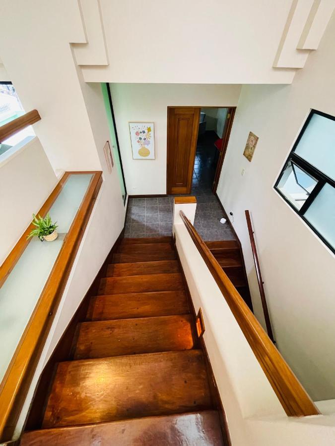 The Rainier Bed & Breakfast 5 Сан-Хосе Экстерьер фото