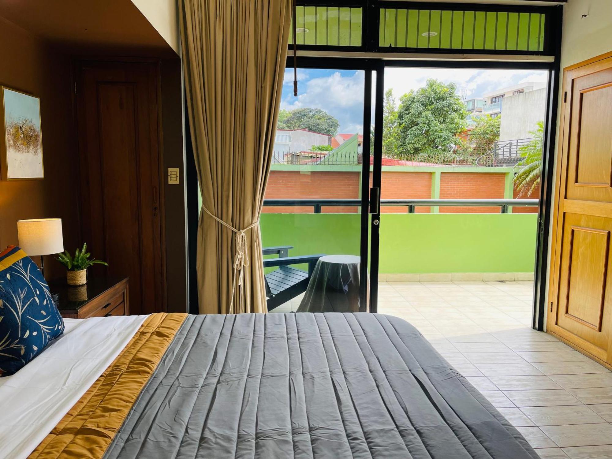 The Rainier Bed & Breakfast 5 Сан-Хосе Экстерьер фото