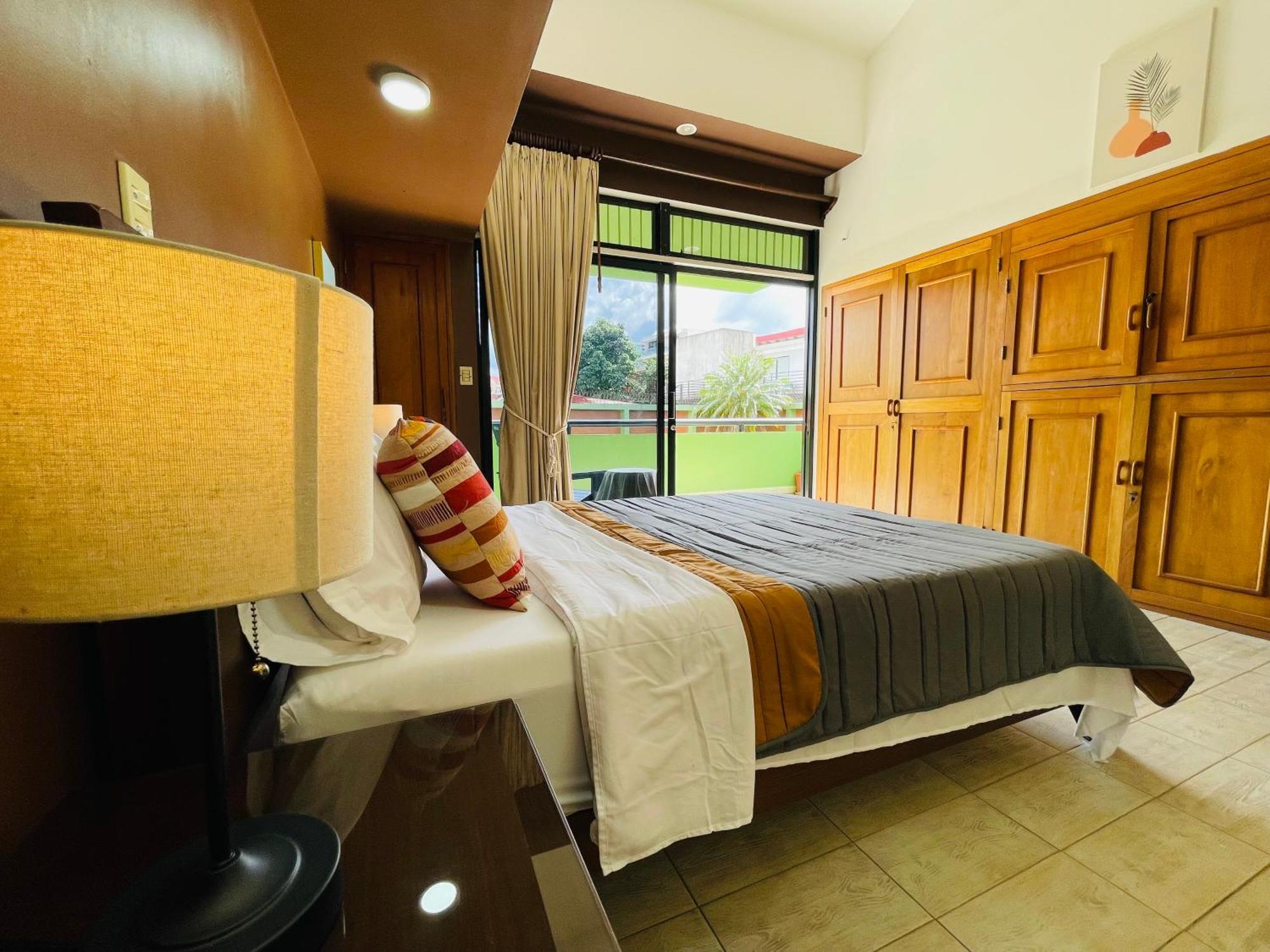 The Rainier Bed & Breakfast 5 Сан-Хосе Экстерьер фото